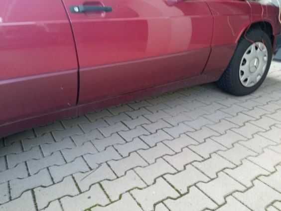 Sprzedam Mercedesa 190 E