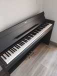Piano Yamaha YDP-S34 + Banco Roland