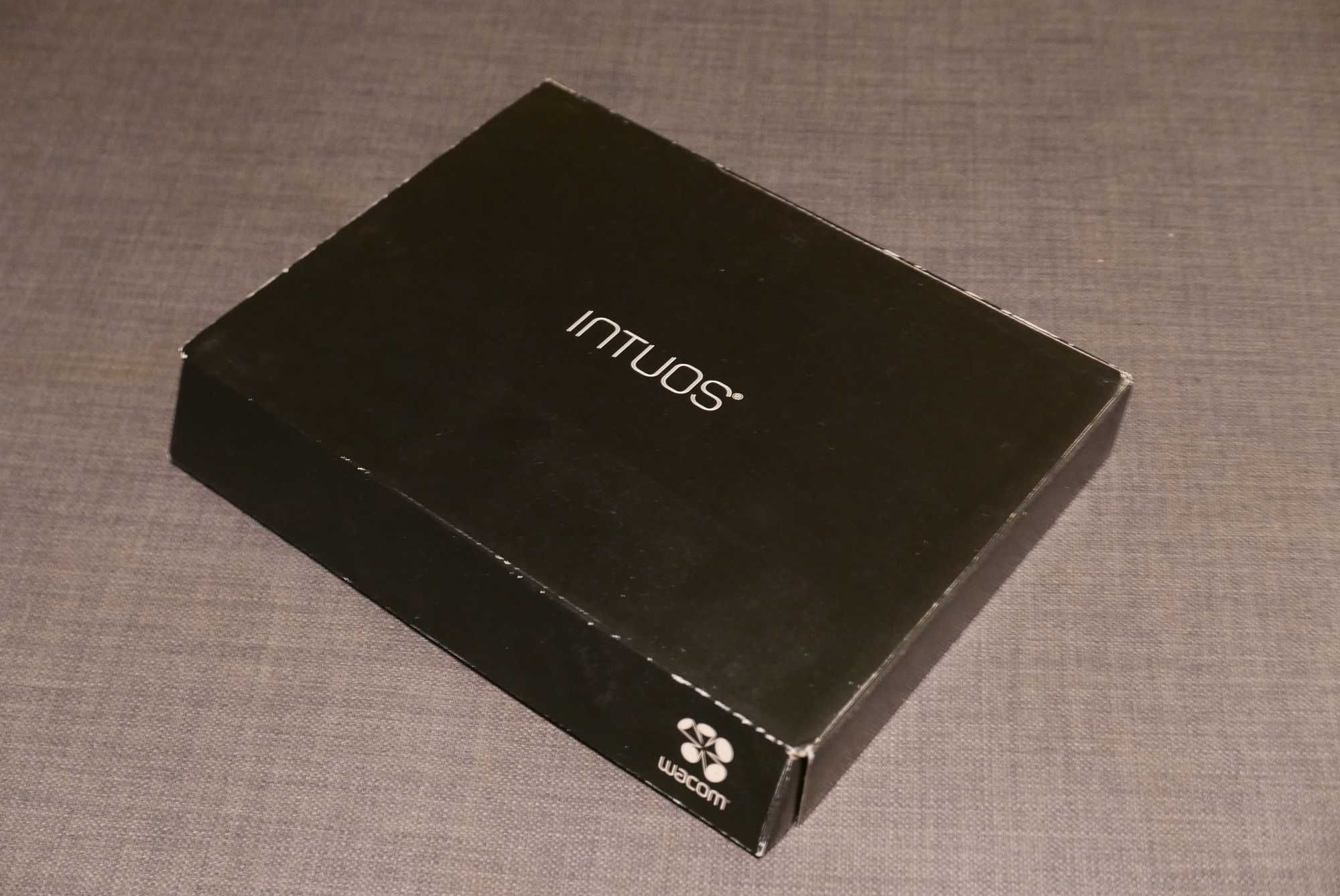 Tablet graficzny Wacom Intuos S CTH-490 czarny