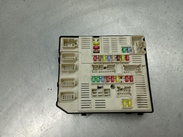 Caixa fusíveis / SAM / BSI RENAULT Megane III Coupé (DZ0/1_)