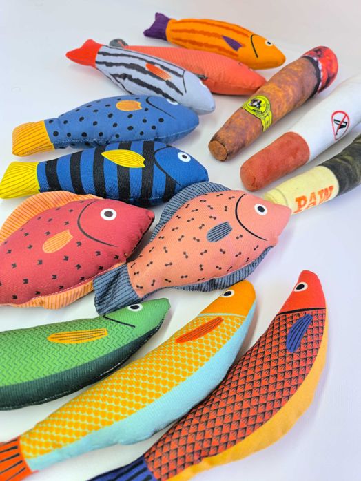 М'які іграшки для котів з кошачою м'ятою та собак з пищалкою