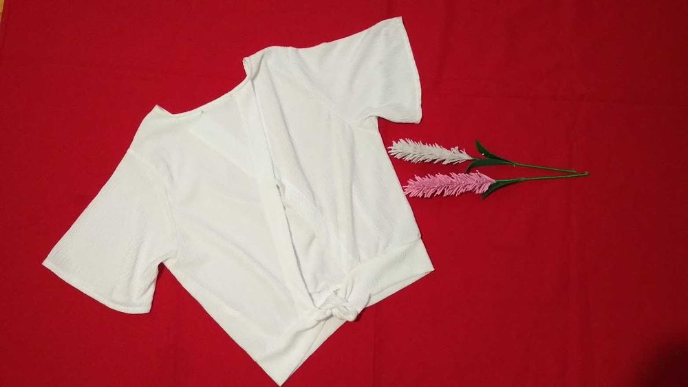 Блуза на зав"язці bershka