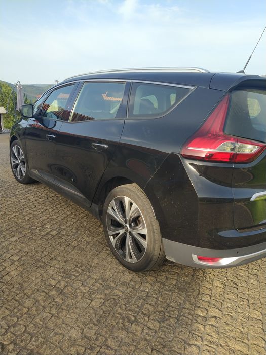 Renault Grand Scenic 1.6 DCI (7 lugares)