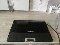 Laptop Asus z ladowarka