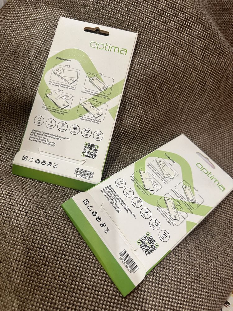 Захисне скло Optima  універсальне 4,0" і 4,5 "