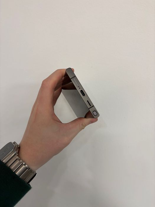 Samsung S24 Ultra 12/256gb