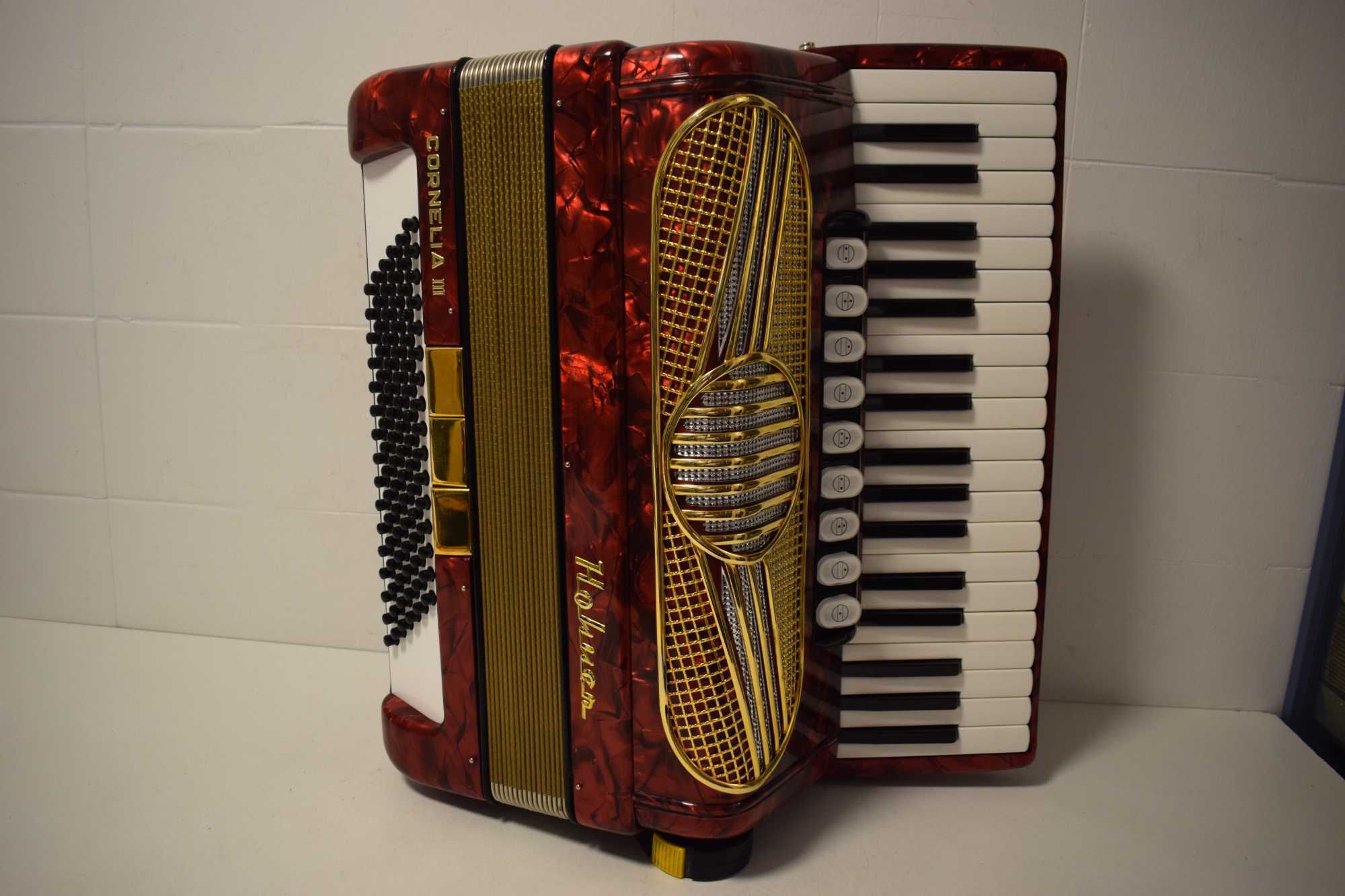 Hohner* Cornelia 3 Voz 96 Baixos. N 188