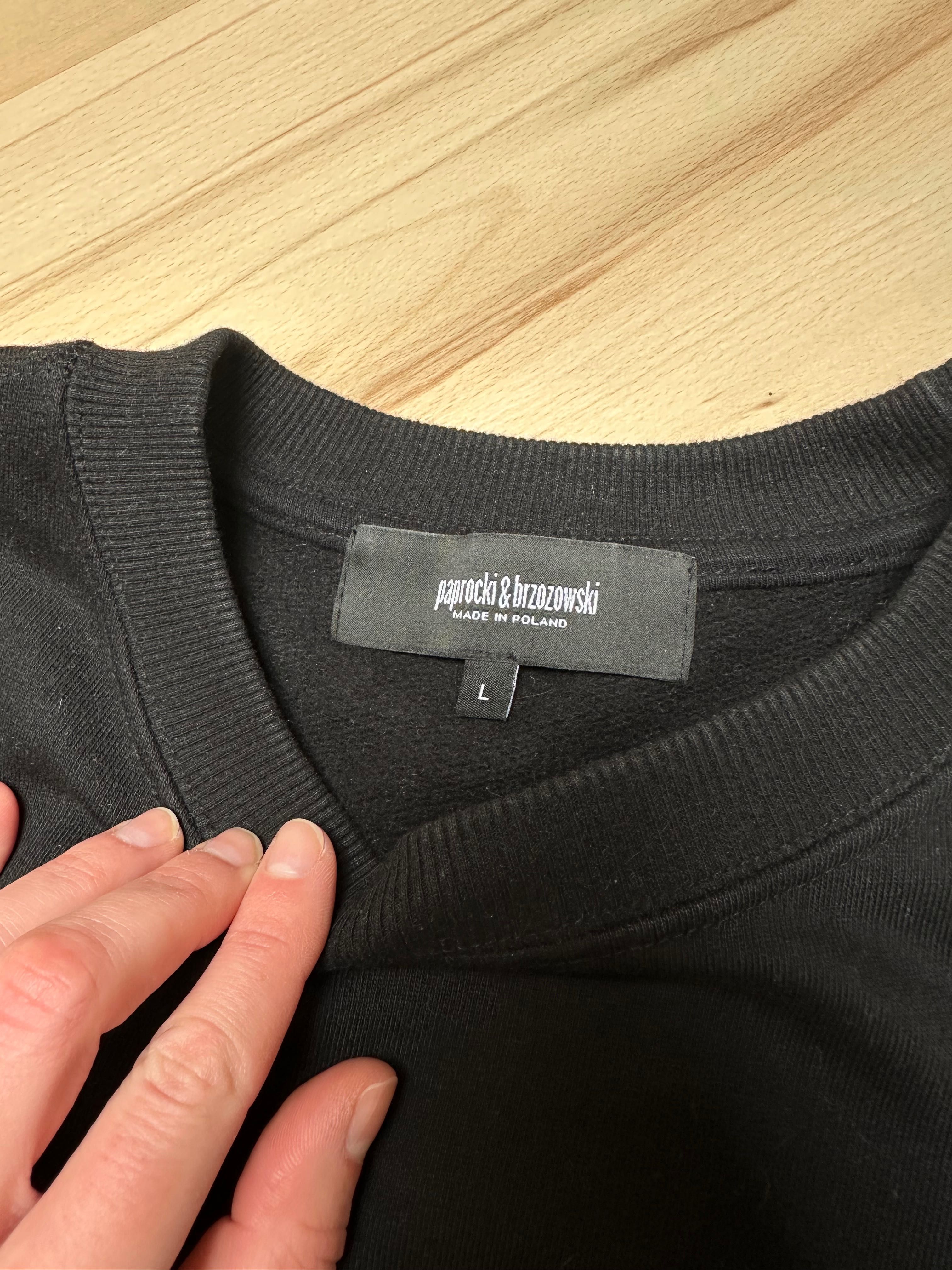 Bluza męska crewneck Paprocki&Brzozowski – model The End