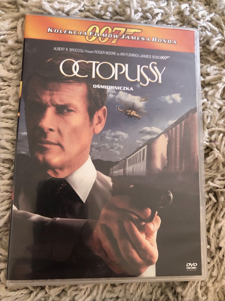 Zestaw filmów na DVD 007 James Bond