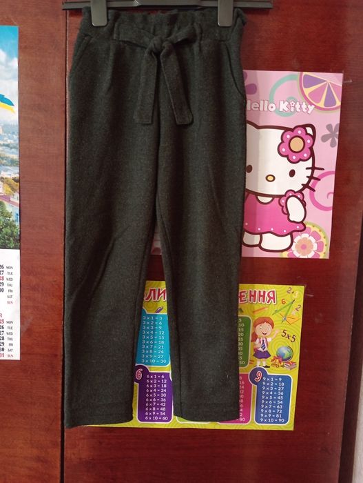 Брючки на дівчинку