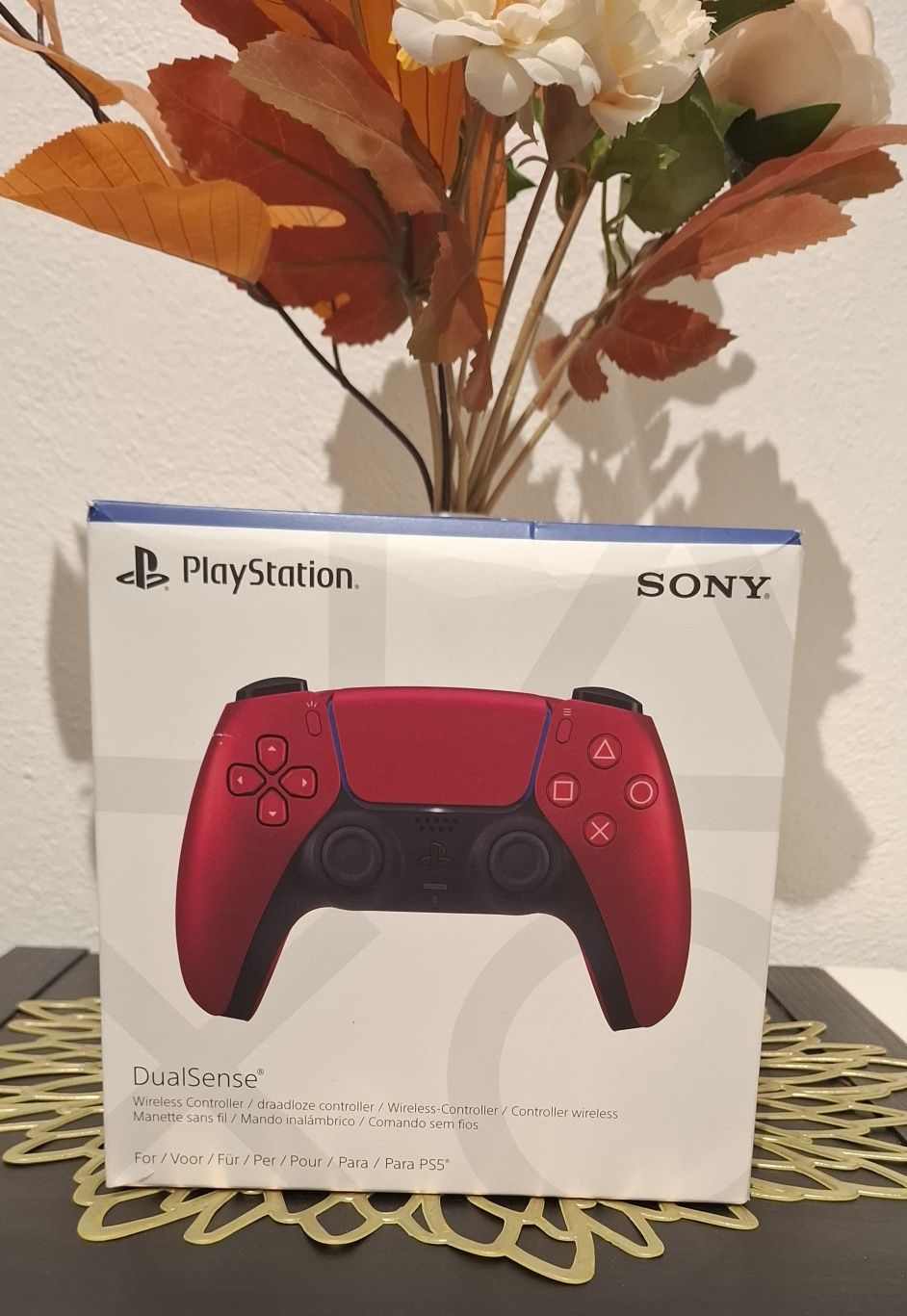 Ps5 Slim 1TB selada c/leitor+2 comandos+2 jogos+estação+capa+garantia