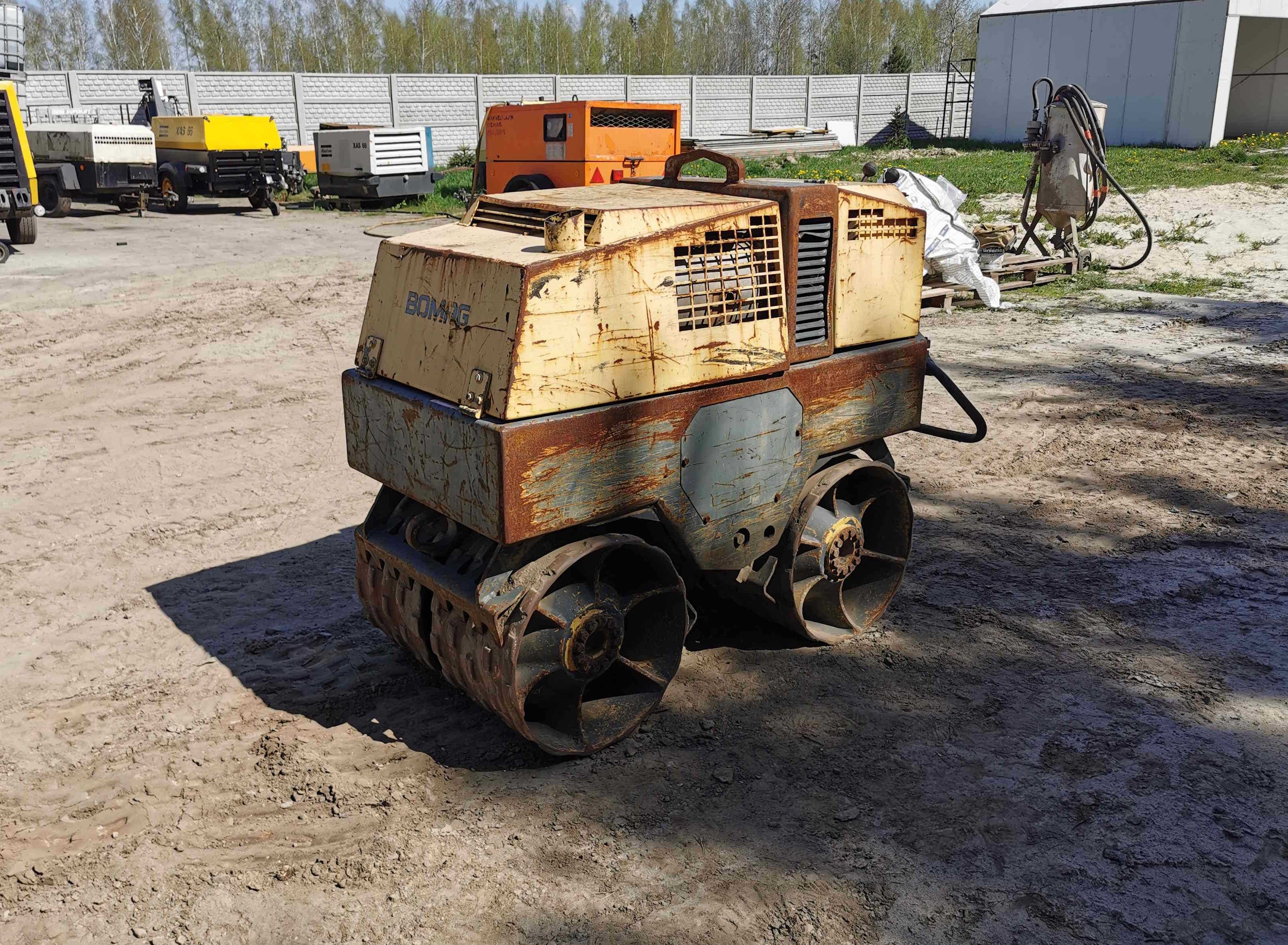 Walec Bomag 85 T  Okołkowany