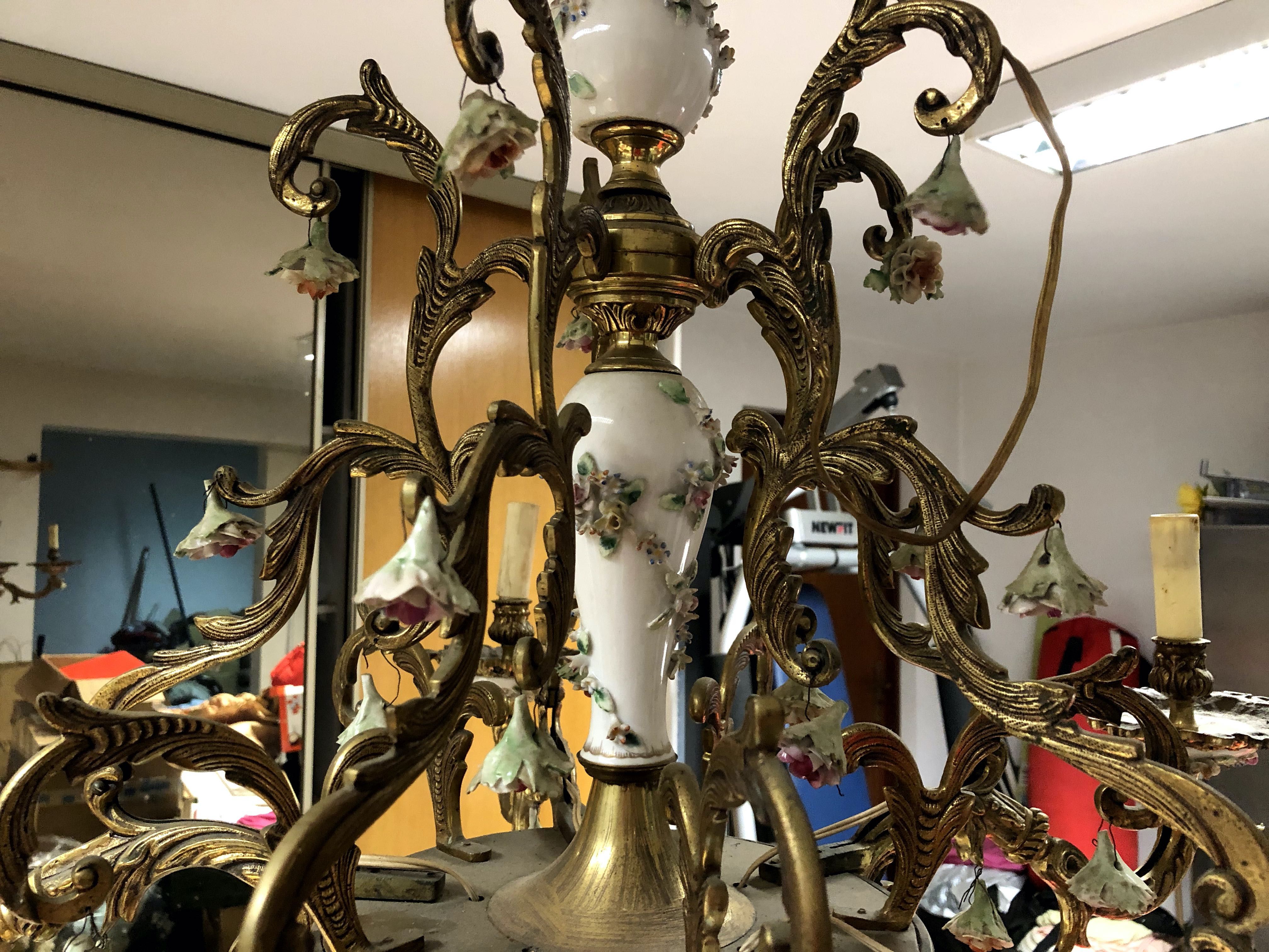 Lustre de teto - Antigo - de Metal e Porcelana