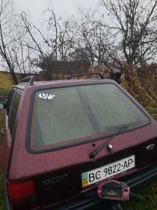 Форд ескорд 1988