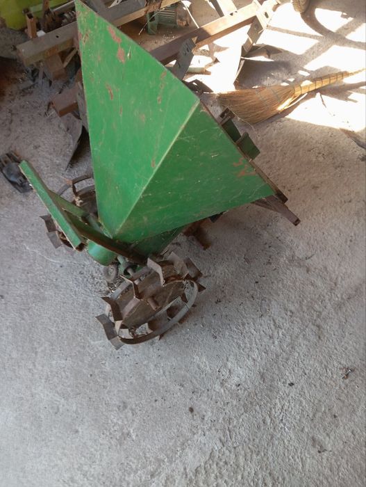 Картоплесажалка мб