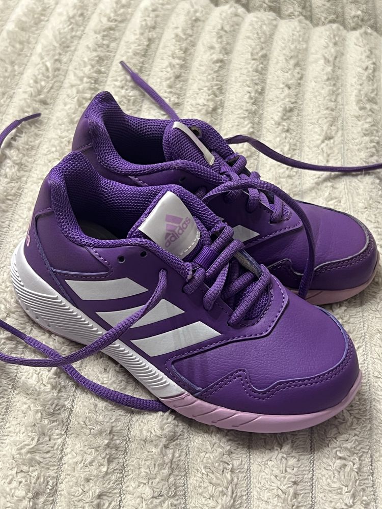 Кроссовки adidas для девочки