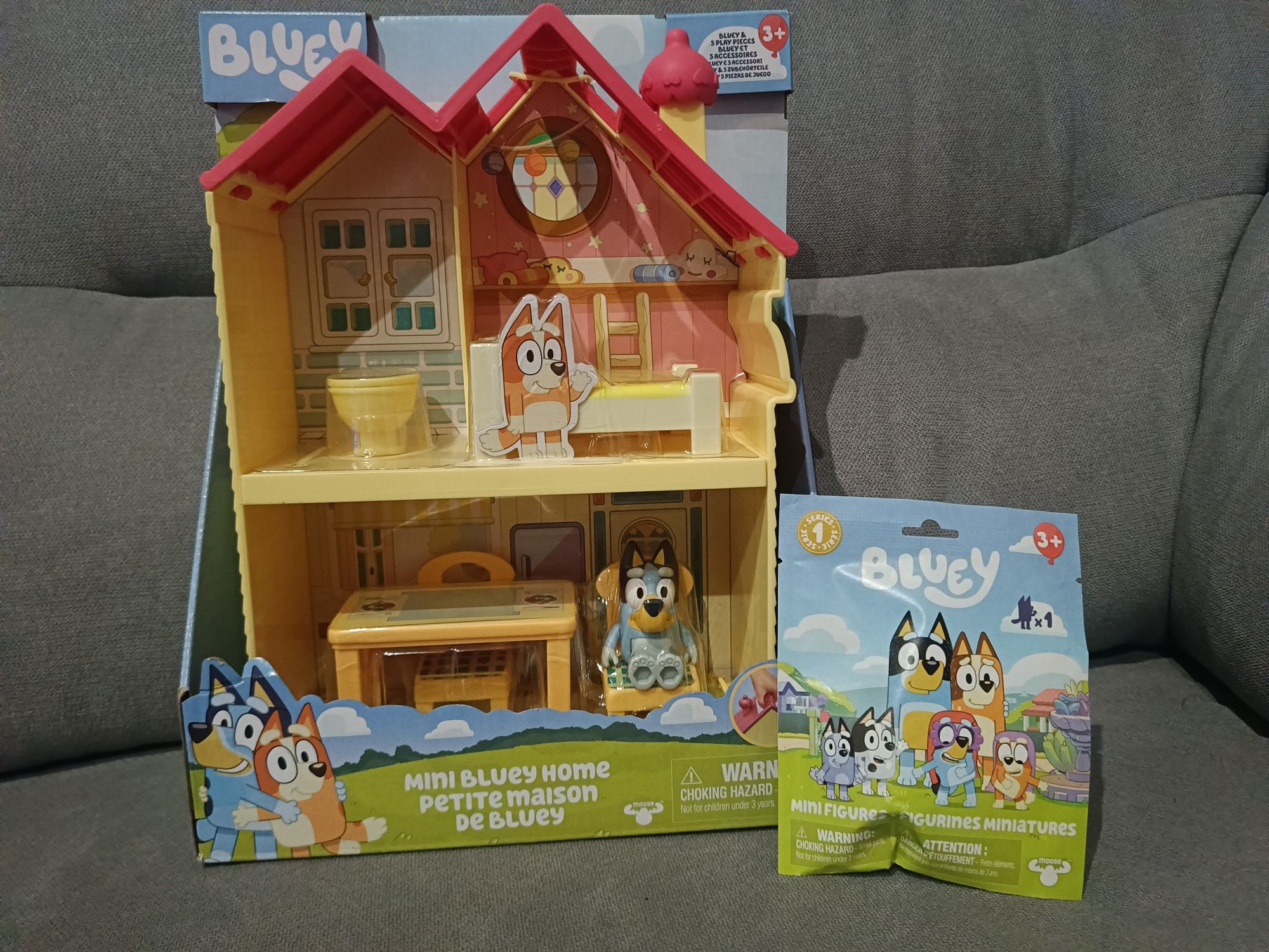 Mini domek piesek Bluey figurka mebelki