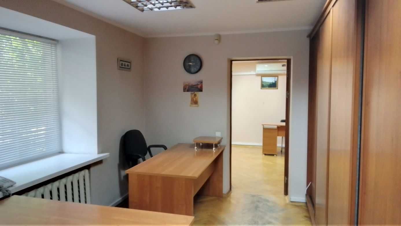 Липки. Здам без комісії офіс закритого типу, пров. К. Гордієнко, 1-А.