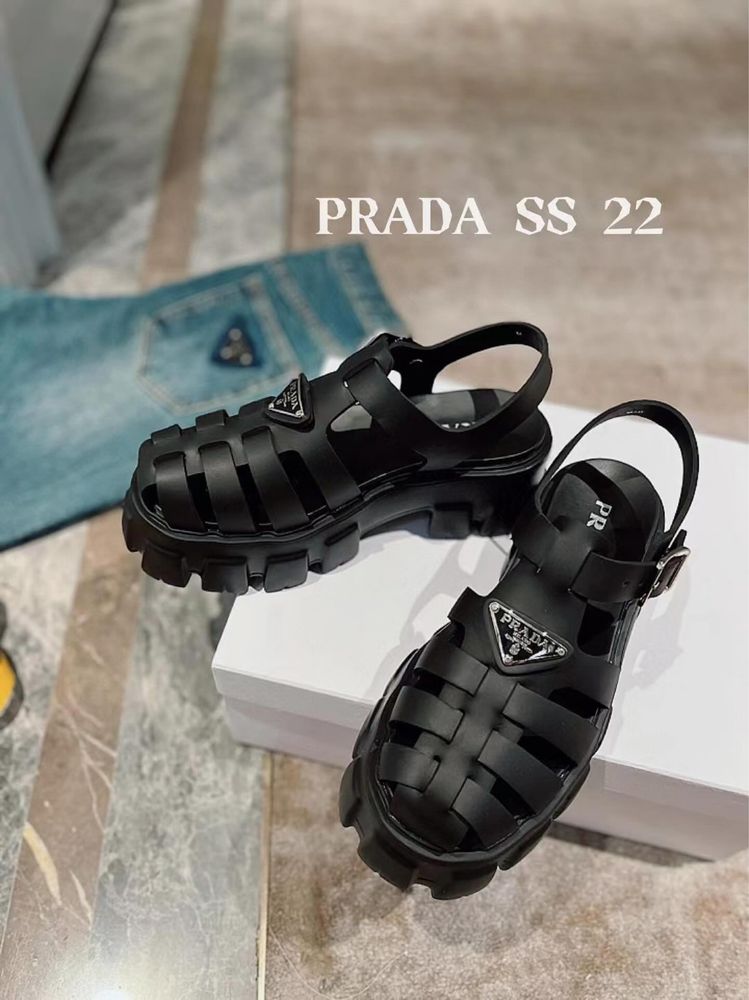 Босоножки прада Prada 39 размер черные