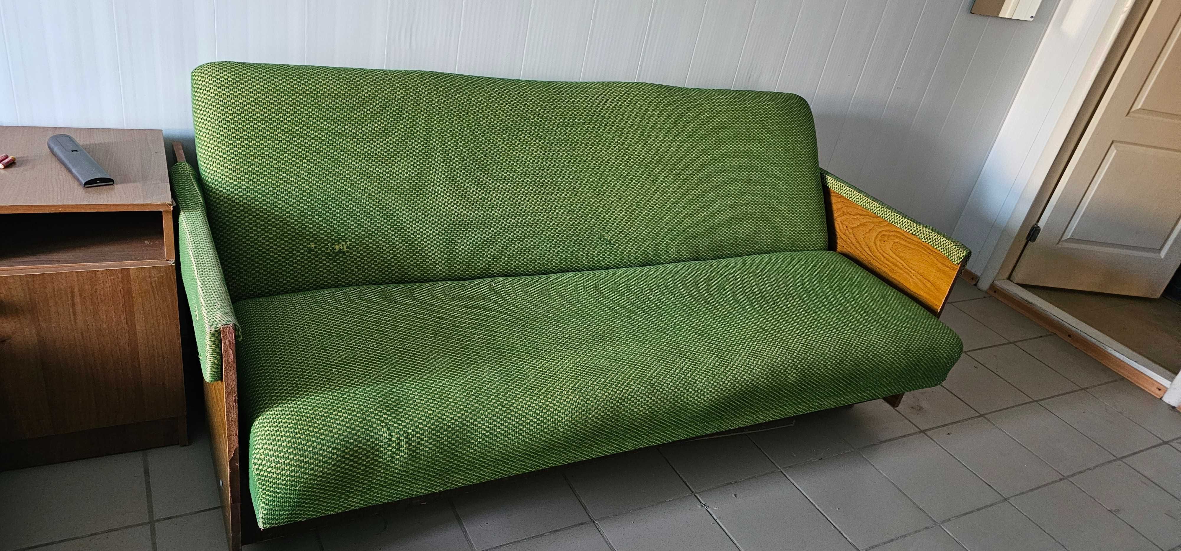 Кровать с матрасом 190х90 , диван б/у распродажа