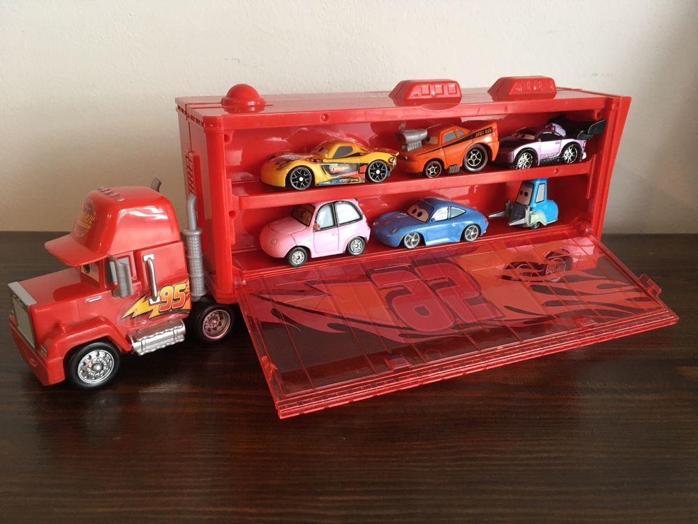 Mattel,Disney Auta, Cars, Maniek, transporter samochodów, zestaw