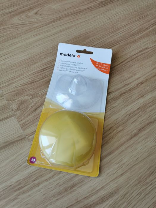 Bomba de amamentação Medela Swing + kit armazenamento