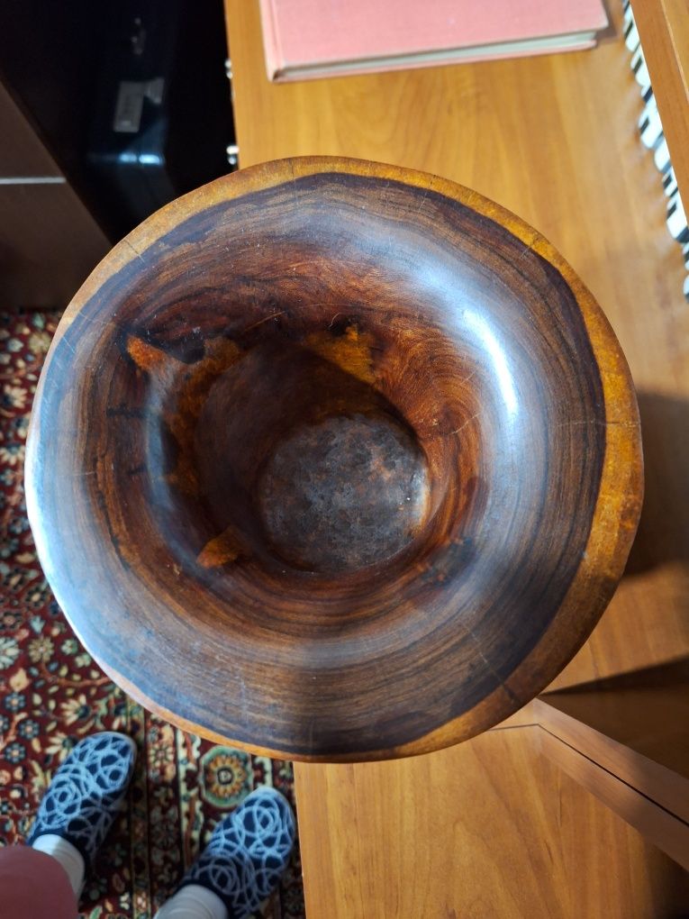 Декоративна колекційна дерев'яна ваза