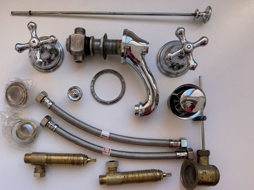 Torneira misturadora de lavatório Cifial Edwardian de 3 furos