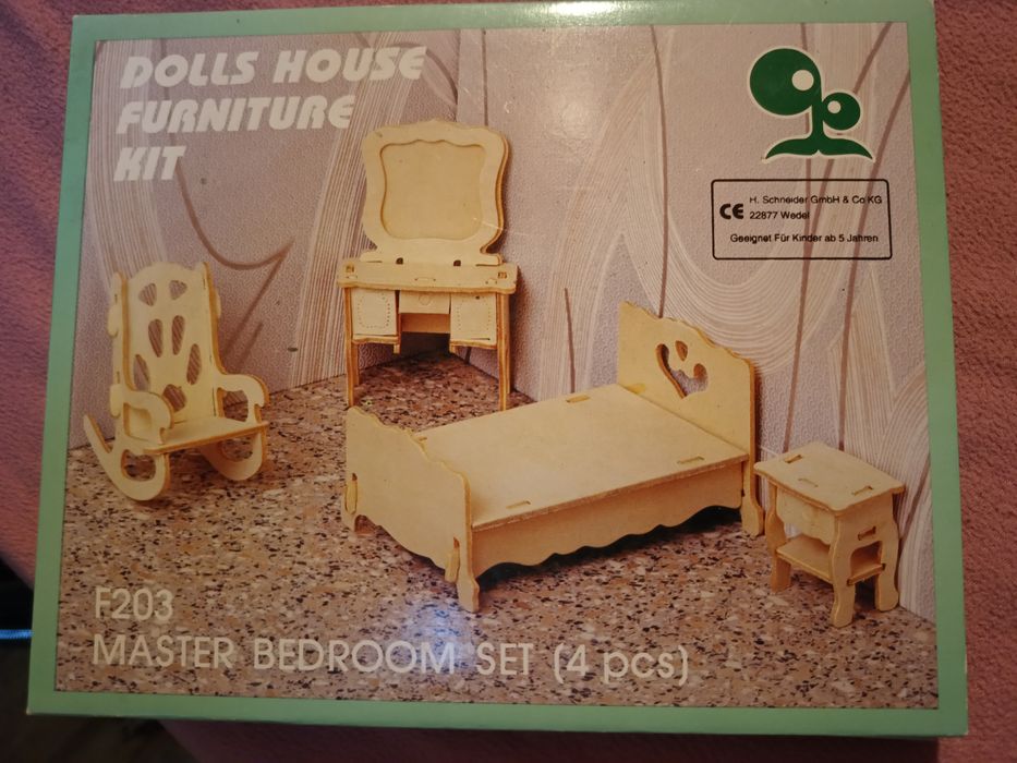 Meble do domku dla lalek-SYPIALNIA