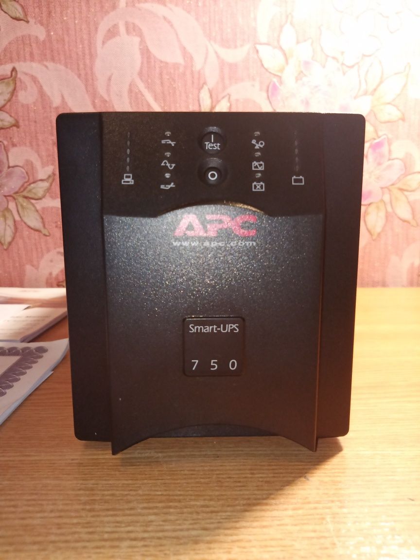 Безперебійник Smart UPS 750