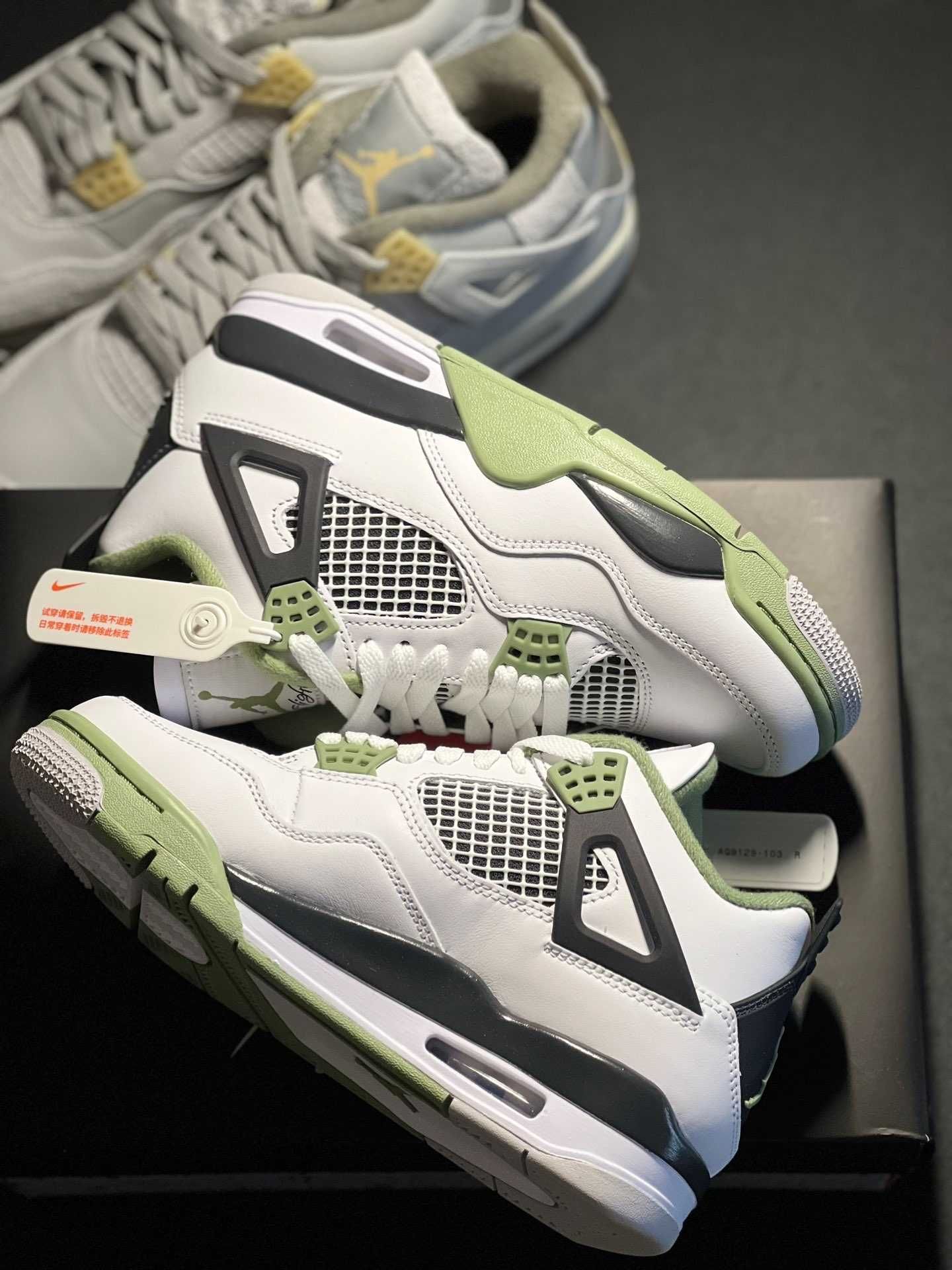 Original/Jordan4Air4RetroSeafoam unisexTrampki rozmiar.41