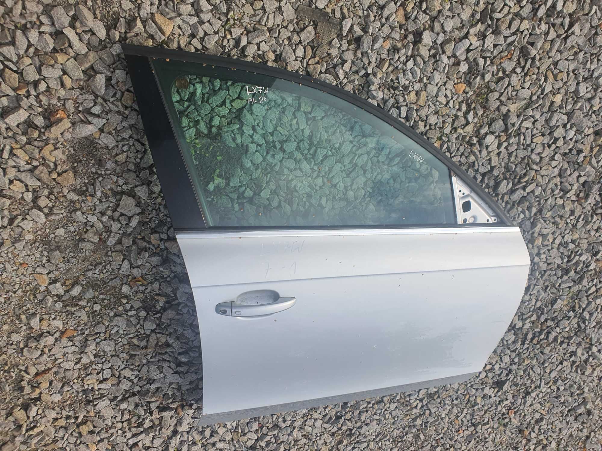 Audi A4 B8 8K drzwi prawy przód kolor LX7W 7-1 AL