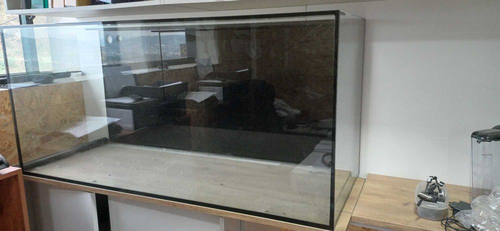 Aquario com 390L