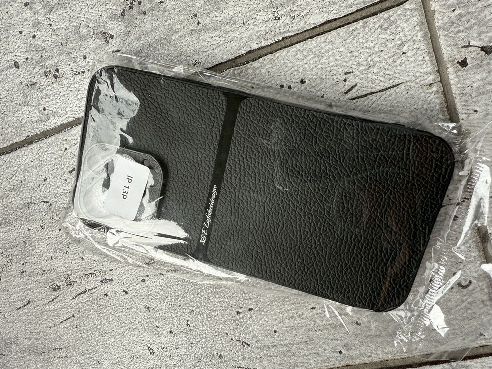 Etui do pihone 13 pro nowe