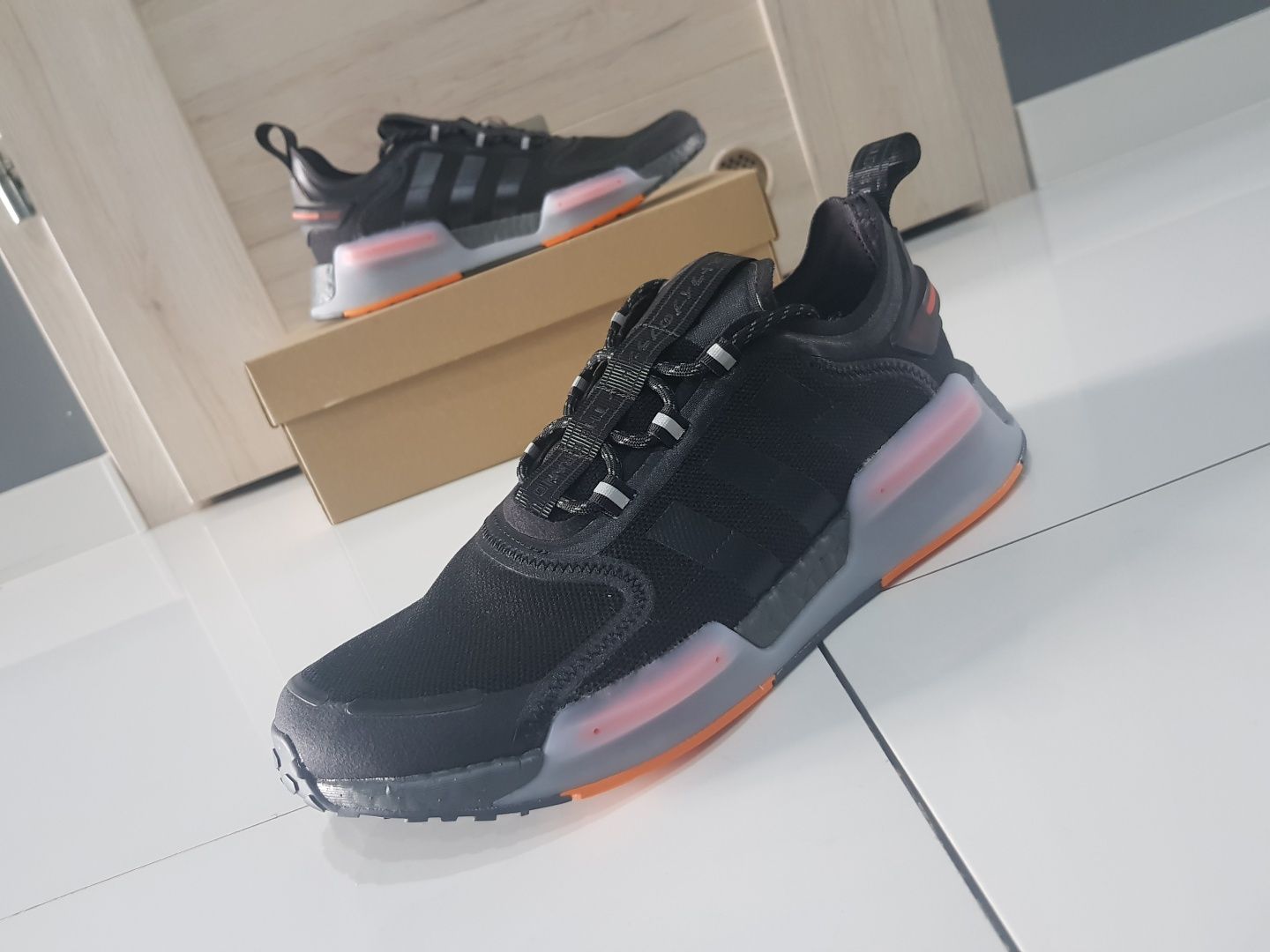 Adidas męskie buty sportowe NMD_V3 w kolorze czarnym