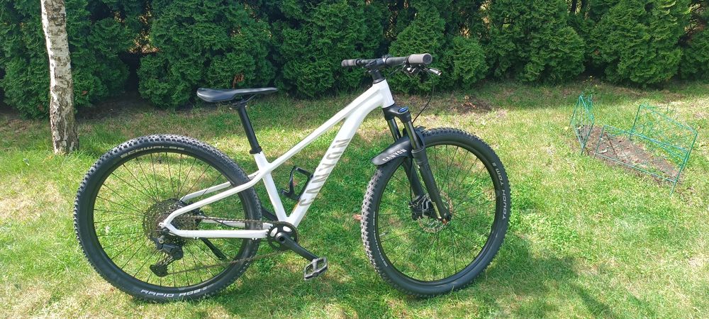 Grand Canyon Young Hero 27.5" + dodatki