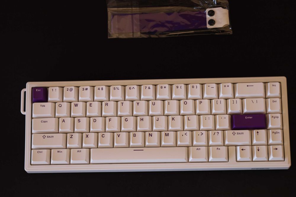 EPOMAKER HE68, NOVO e selado