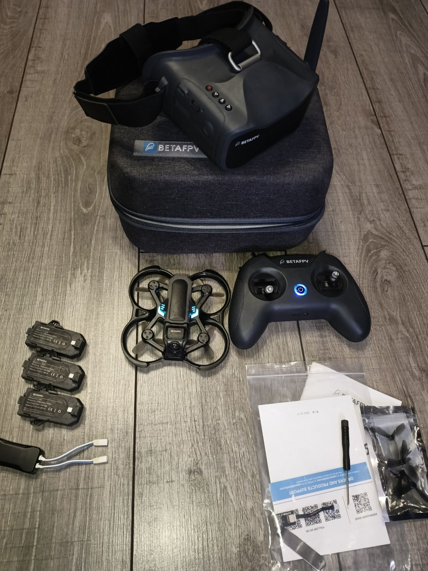 Betafpv Aquila 16 KIT FPV дрон.4 аккумулятора .