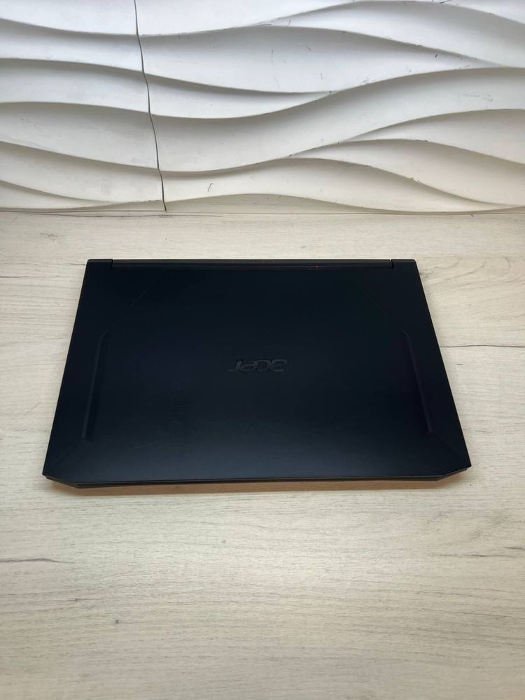 Acer nitro 5 (i5 + gtx 1650)