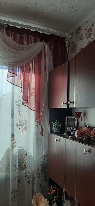 Лабрикен  на вікно