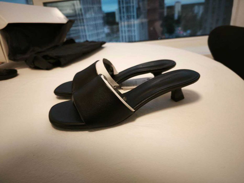 Нові босоніжки (kitten heel) H&M Premium, натуральна шкіра, 38 розмір