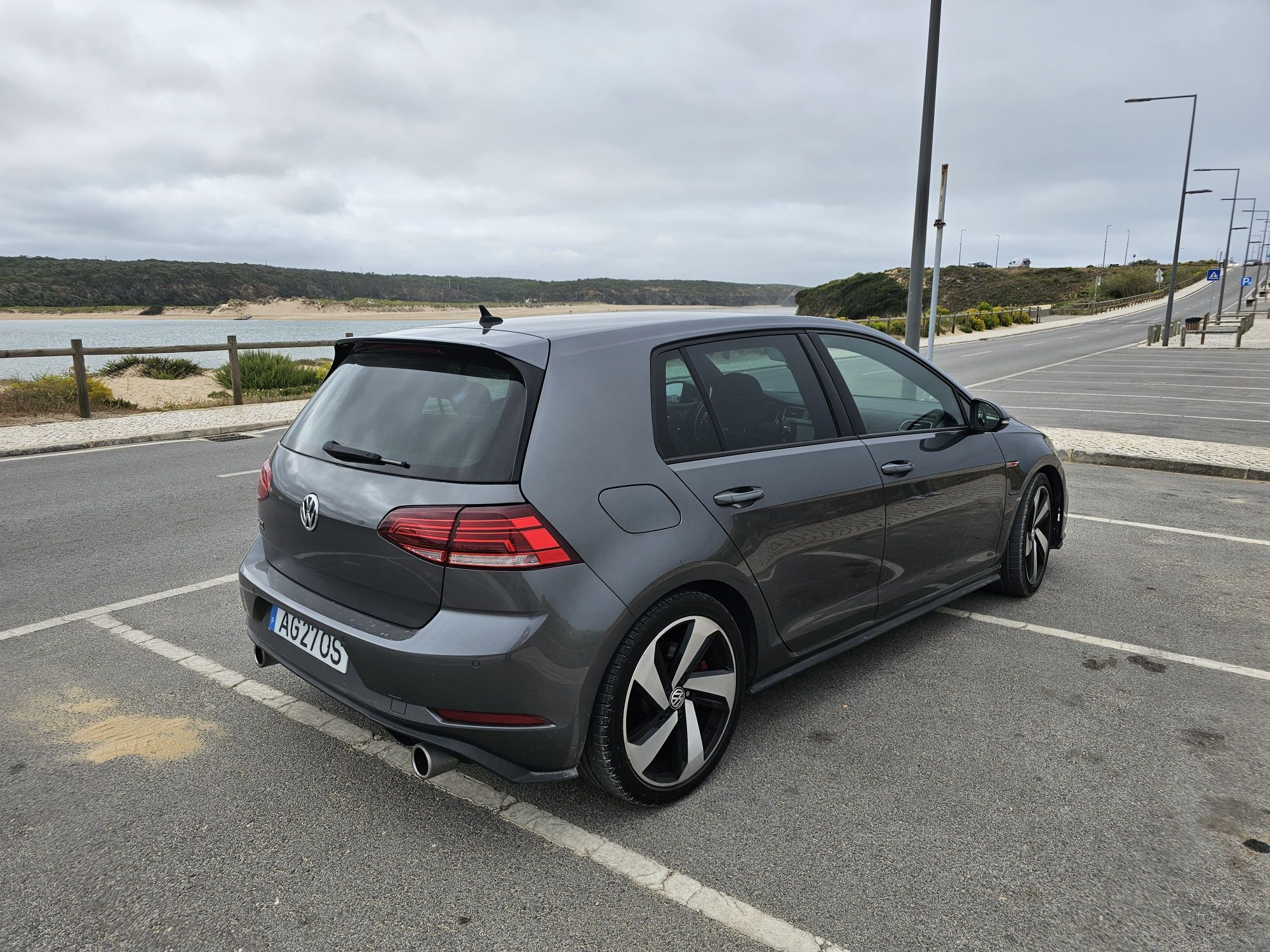 Volkswagen Golf 2.0 GTI PERFOMANCE 7.5