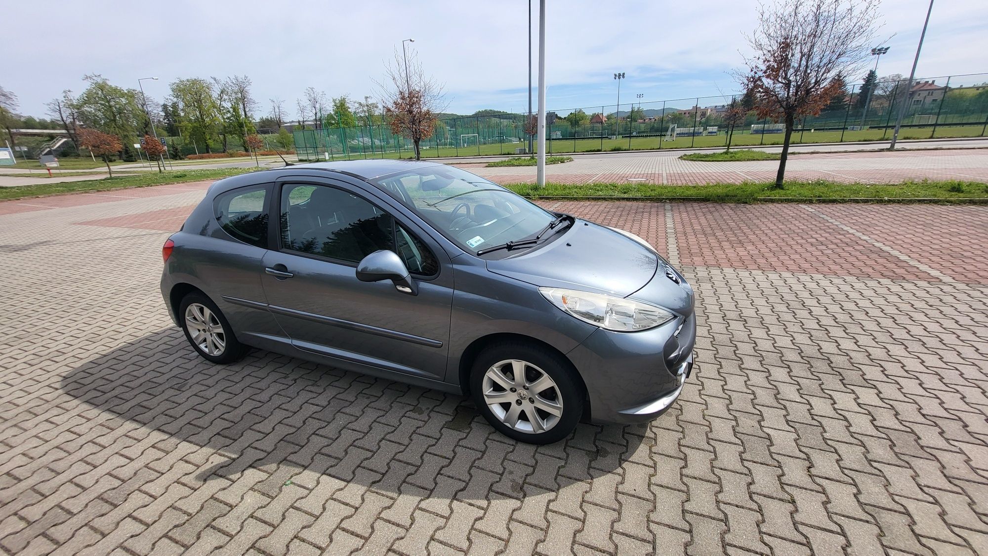 Peugot 207 1.6 hdi (bez DPF) bezwypadkowy prywatnie