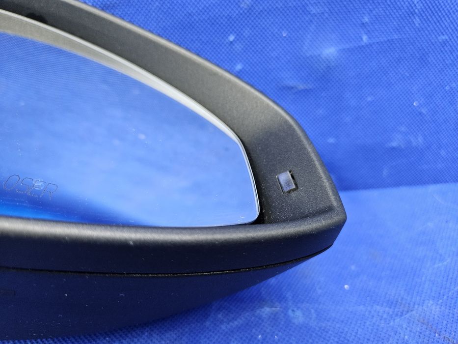LUSTERKO kompletne prawe 14-PIN AUDI A4 B9 8W SEDAN / AVANT LX7R oem