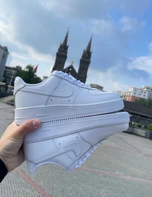 Nowy oryginał Nike Air Force 1 Low '07 White 38