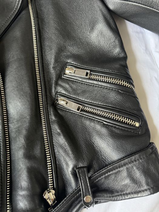 Шкіряна куртка, косуха ZARA, у відмінному стані