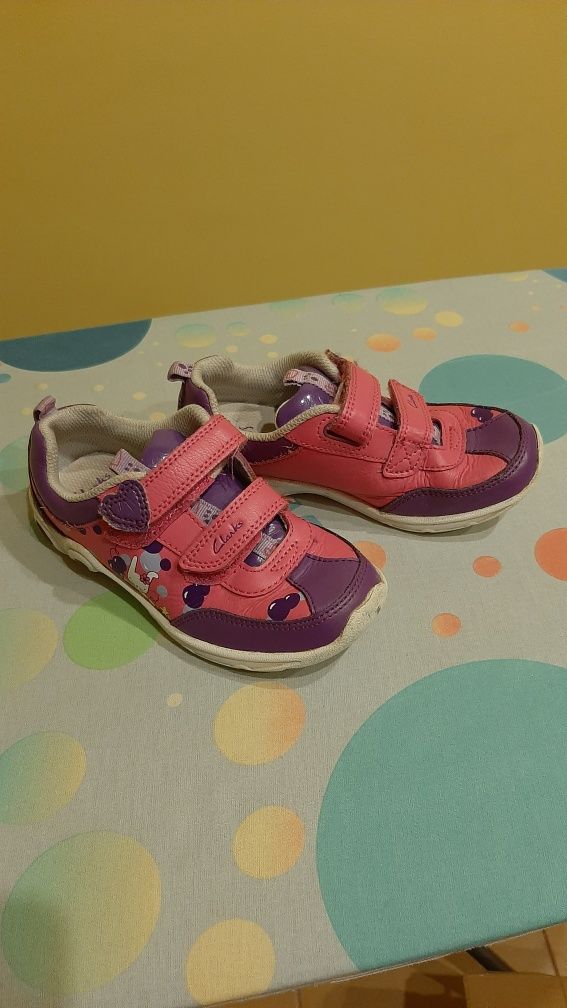 Buty dziewczęce Clarks 28