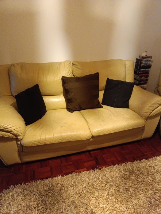 Sofás em pele cremes