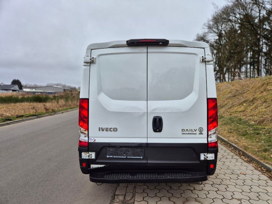 Бампер Iveco Daily 2015- разборка івеко дейлі запчастини