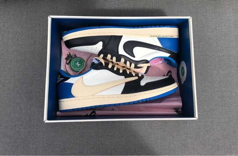 Jordan 1 Retro Low OG SP Fragment x Travis Scott R.41